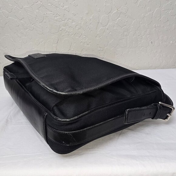 Coach 5118 Track Black Cabriolet Canvas & Leather Crossbody Laptop Messenger - Picture 16 of 16
